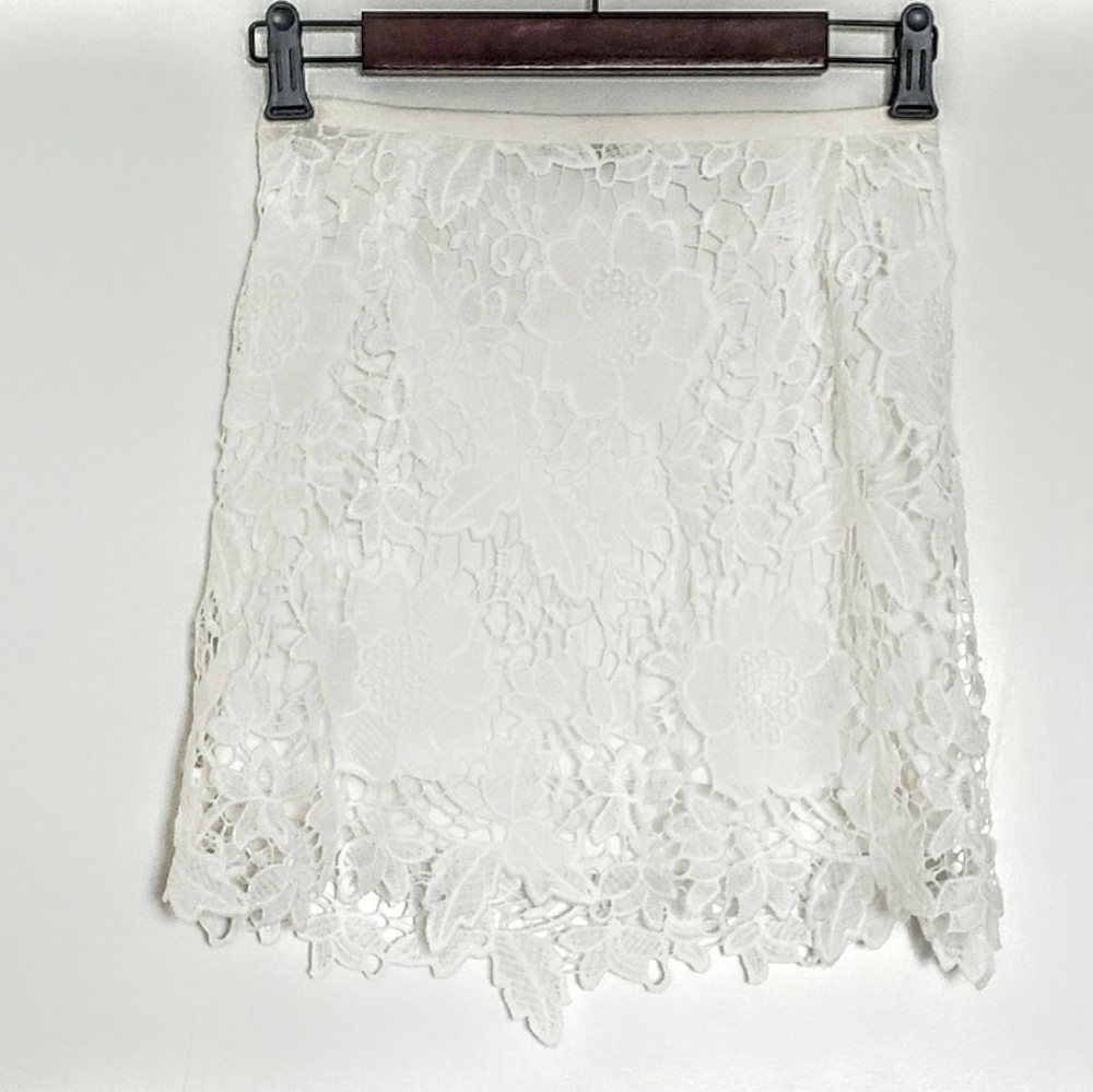 Forever 21 White Lace Eyelet Mini Skirt